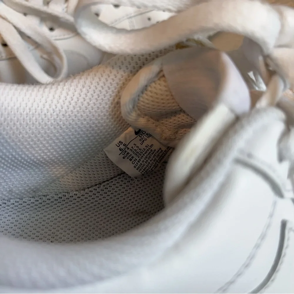 Nike White Air Force 1 Sneakers